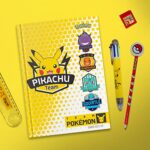 Pokemon Diario Scuola Imbottito Datato Settembre 2022 Giugno 2023 Agenda Scolastica Pikachu Con Sticker Adesivi Dimensioni 142x193 Cm 320 Pagine Copertina Gialla Team 0 0